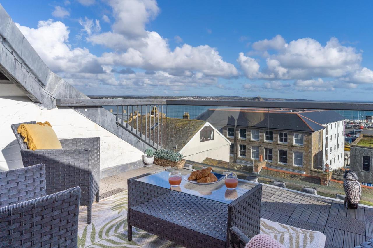 Stunning Views Over Mounts Bay With Balcony Пензанс Екстериор снимка